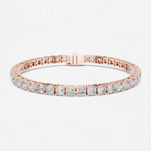 Céleste Collet 4.5ct Cushion Lab Diamond Bracelet
