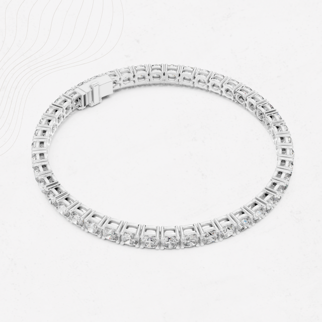 Céleste Collet 4.5ct Cushion Lab Diamond Bracelet