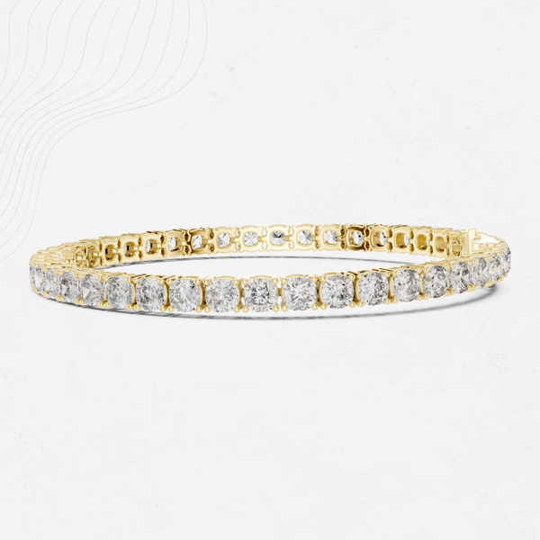 Céleste Collet 4.5ct Cushion Lab Diamond Bracelet