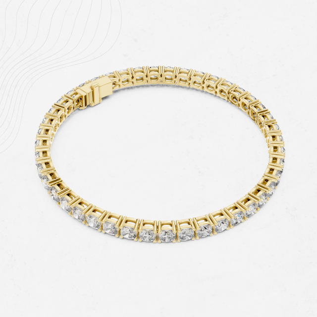 Céleste Collet 4.5ct Cushion Lab Diamond Bracelet