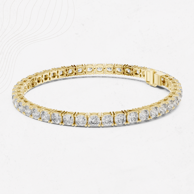 Céleste Collet 4.5ct Cushion Lab Diamond Bracelet